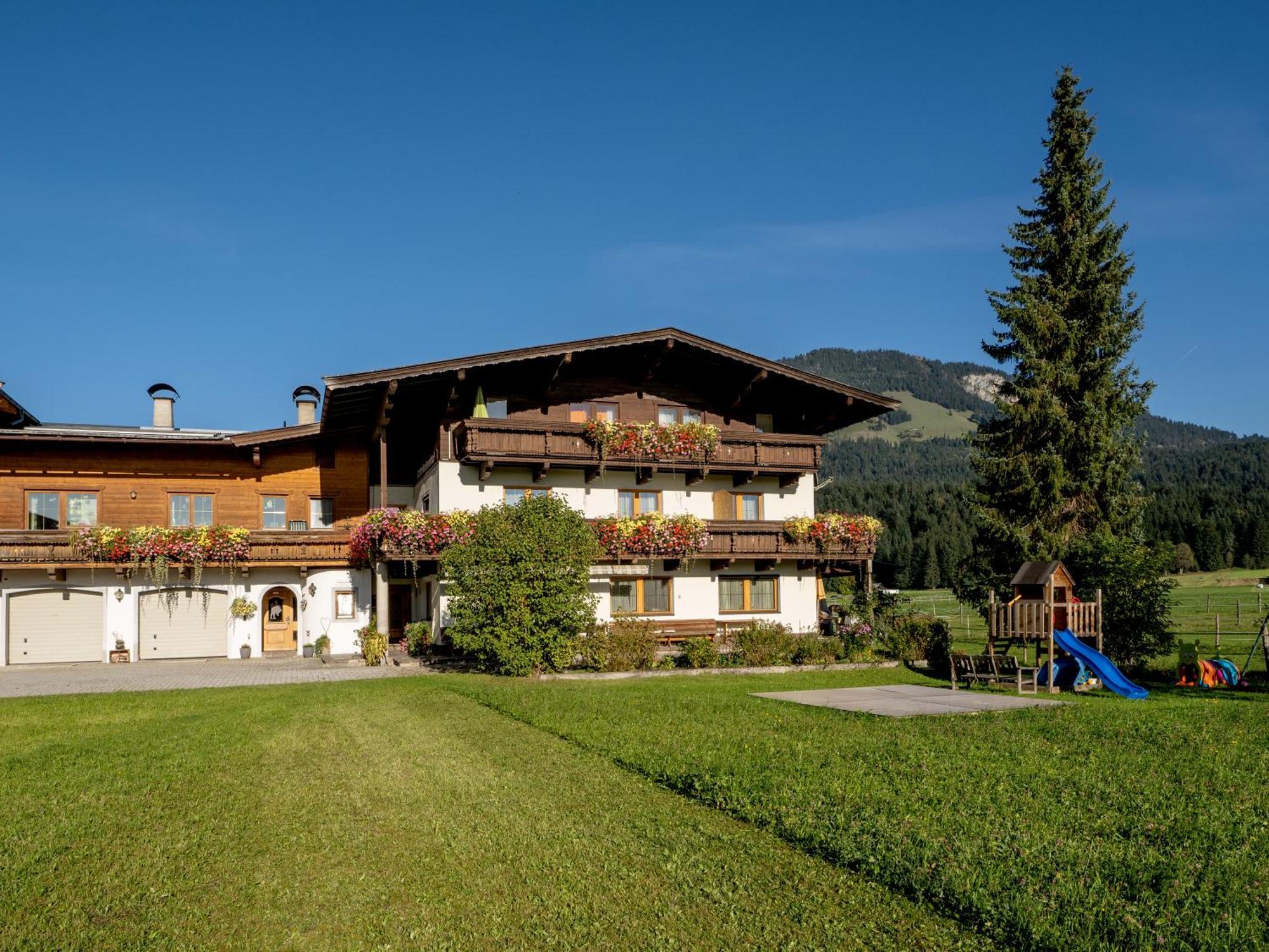 Apartment-Pension Schmiedererhof Sankt Johann in Tirol Ngoại thất bức ảnh